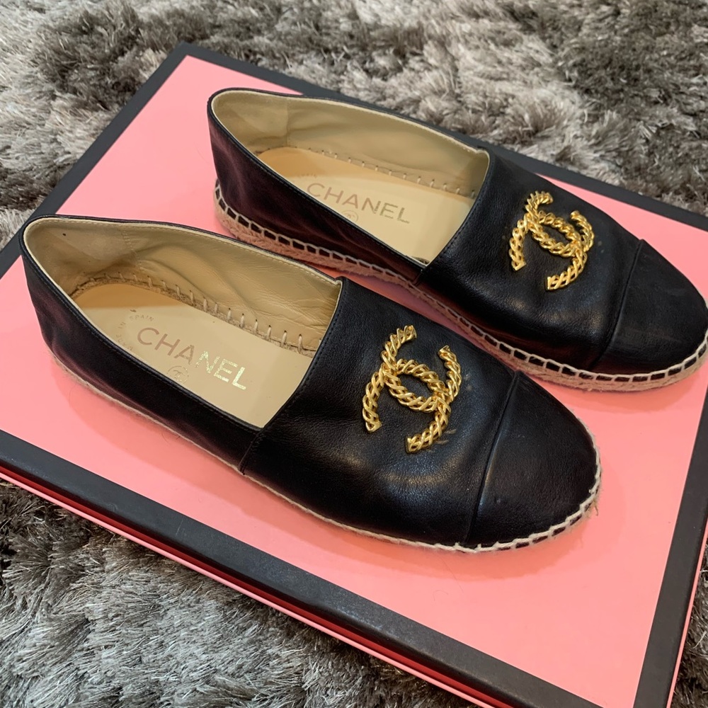 Chanel espadrille 38 worn handful of times excellent condition black leather